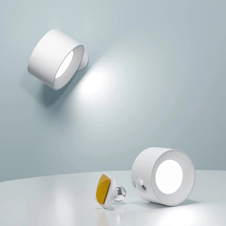 Magnetická a bezdrátová nástěnná lampa