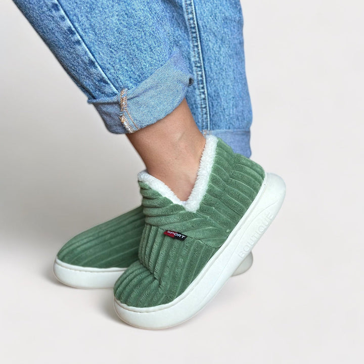 Ultra-teplé ergonomické kožené pantofle