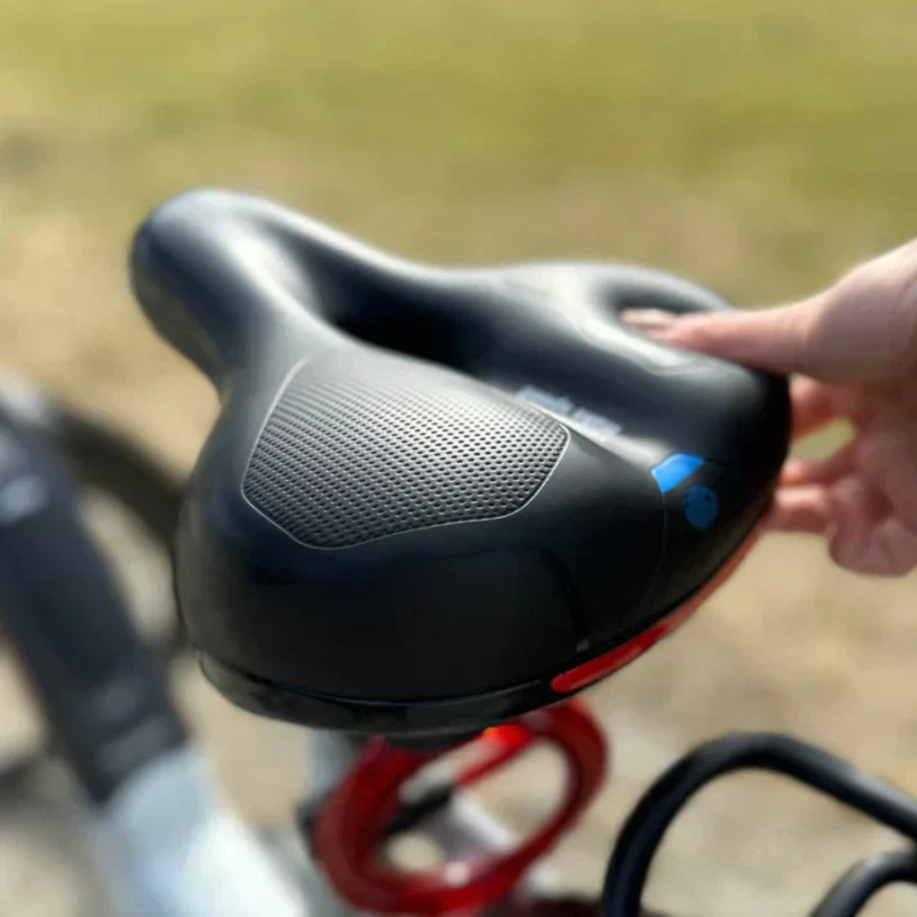 Univerzální ergonomické cyklistické sedlo – design s podporou a ovládáním