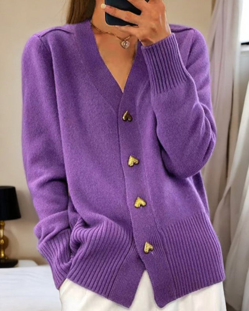 Teplo, elegance a nadčasový ženský šarm cardigan