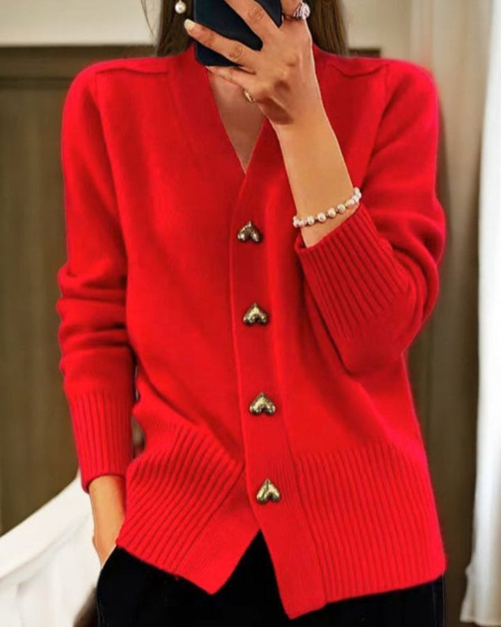 Teplo, elegance a nadčasový ženský šarm cardigan